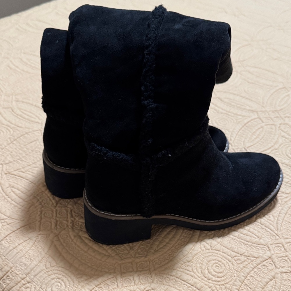 Olivia Miller Black Winter Boots - Picture 3 of 5